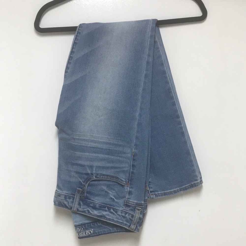 American eagle light wash jegging